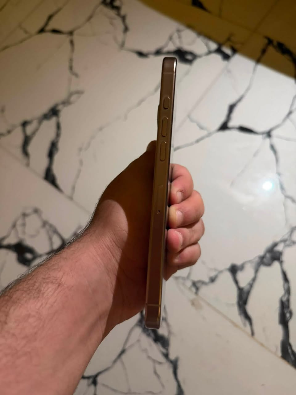 16 pro max 💛
السلام عليكم
16 برو ماكس 
256 ذاكره 🧠 
93 بطاريه🔋
السعر: 875 الف بي مجال بسيط 
التبديل : ضهر فقط توجد نقطه في الشاشه ونقطه في 0.5
ℹ️التلفون مبدل ضهر اثناء تبديل ضهر صارت نقطه سوده بل كامره 0.5 بس مماثره موضحه بل صور ابد ما ماثره وبس بل 0.5
الشاشه تقرى مبدله بل تحديث بس شرط شاشه اصليه ع فحص بيها نقطه
✅التبديل : ضهر فقط
ℹ️الخلل نقطه في الشاشه ونقطه في كامرة 0.5 فقط
السعر  875 الف بي مجال بسيط
مكاني ديوانيه📍
رقم الهاتف 📞 :: *********** ☎️
