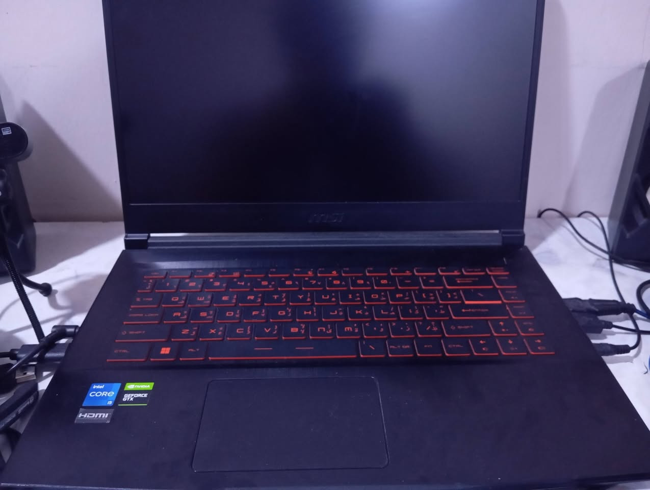 السلام عليكم
لابتوب MSI GF63 Thin

 للبيع استخدام قليل

نظافة 100%

💻 المواصفات:

الشاشة: بحجم 15.6 بوصة بدقة FHD (1920×1080) من نوع IPS

معدل تحديث 144Hzمعالج (CPU): Intel Core i5 جيل 11 i5-11400H كرت الشاشة (GPU): كرت منفصل من NVIDIA  GTX 1650 بسعة 4GB

الذاكرة العشوائية (RAM):8GBمن نوع DDR4، وقابلة للترقية

التخزين: هارد فائق السرعة SSD NVMe M.2 بسعة 512GB وقابل للتطوير

لوحة المفاتيح: تتميز بإضاءة خلفية باللون الأحمر

شاحنة اصلية مال الوكالة

بالإضافة إلى سماعات خارجية وماوس وكيبورد خارجي اني مشتريهن

السعر 820

مكاني بغداد

للتواصل *********** متواجد فقط على الواتساب
