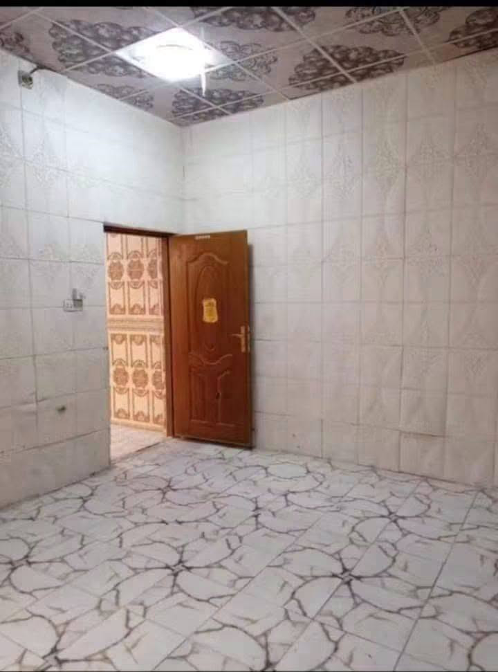 بيت 100 متر طابو صرف صب كونكريت بناء جديد
حي ميسان بمنطقة 24

خلف شارع 60

***********
