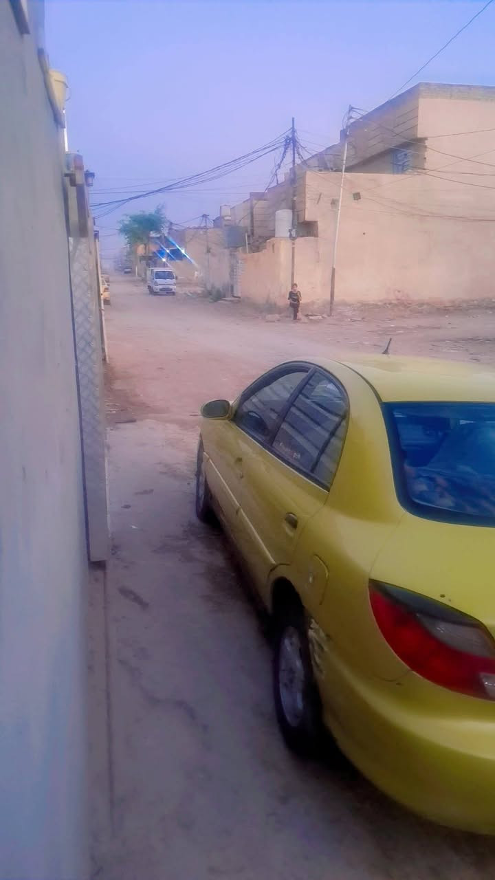 السلام عليكم شباب كيا ريو للبيع موديل 2003 سياره جاهزه ما بها نقص سياره خصوص السياره باسمي رقم بغداد كهربائيات كلها شغاله تخم تاير تبريد سياره ماكينه جير خير من الله مكان بغداد المعامل حي النصر السعر 28 بها مجال***********
