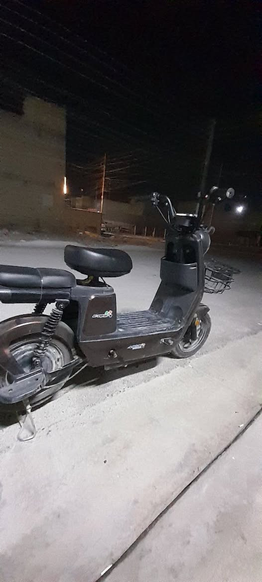 السلام عليكم دراجه الشحن البيع السعر ٢٠٠ بيها مجال ***********
