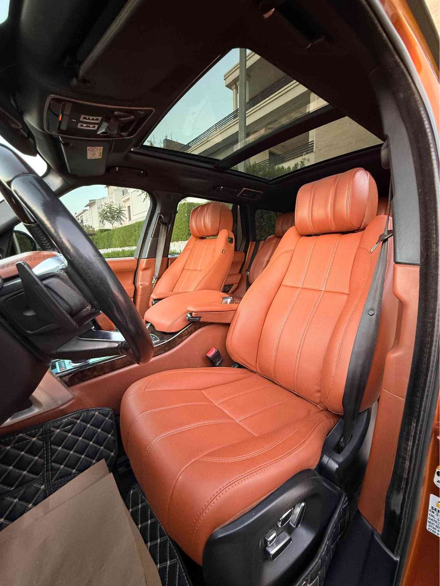 RANGE ROVER VOGUE

2014        
شريكه سردار 
V8 SUPERCHARGED |

5.0

510 HP |

FULL OPTION

فخامة بريطانية  

2014 موديل

محرک 5.0 V8

Supercharged

بيها كم قطعه كلير 

قوة 510 حصان

قير أوتوماتیک 8 سرعات

4WD دفع رباعي

تعليق هوائي إلكتروني

Terrain Response

فتحة سقف بانورامية *

داخلية جلد فاخرة

مقاعد كهربائية + ذاكرة

تدفئة المقاعد

دركسون متعدد الوظائف

شاشة وسطية

كاميرا خلفية

حساسات أمامية وخلفية

مثبت سرعة

Xenon + LED إضاءة

Meridian نظام صوت

دخول وتشغيل بدون مفتاح

مرايات كهربائية ومدفأة
Black Edition جنوط

***********☎️ أربيل, العراق
