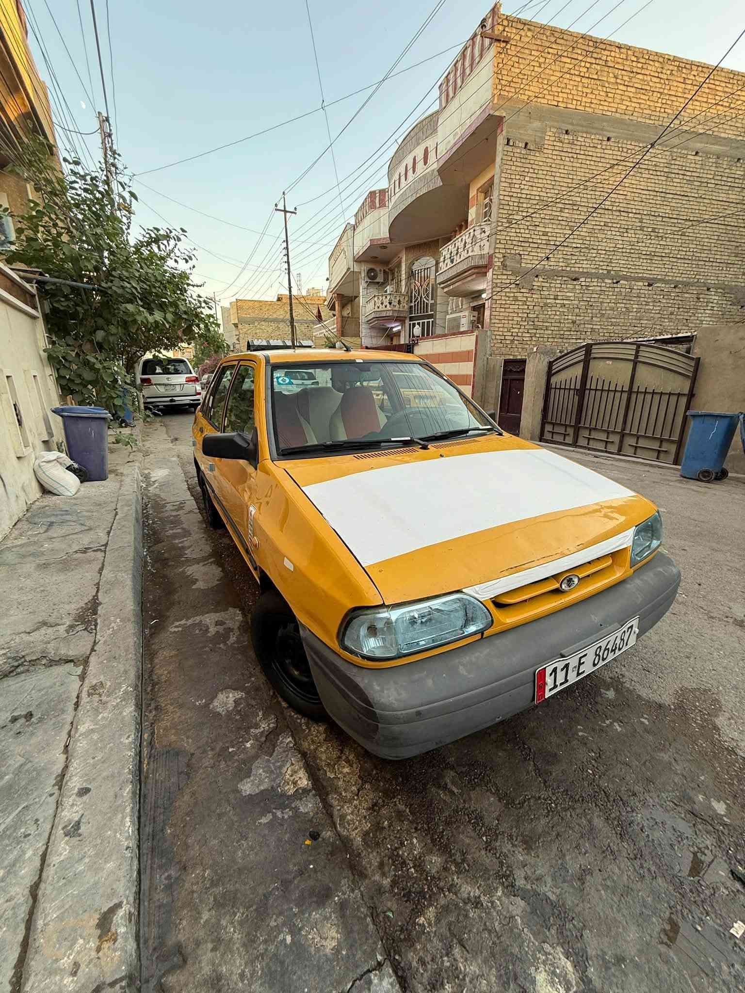 سلام عليكم سايبا 2012
سياره حلوه وكاعده بدون صبغ وضربه مكينه بيها خيط تبخير وبيها طكه مال درمشفت الباقي كله جاهز وكامل تايرات وكهربائيات كامله صدرها نضيف رقم انكليزي وسنويه جديده مكانها بغداد الحريه معروضه 27وبيها مجال انشاء ***********
