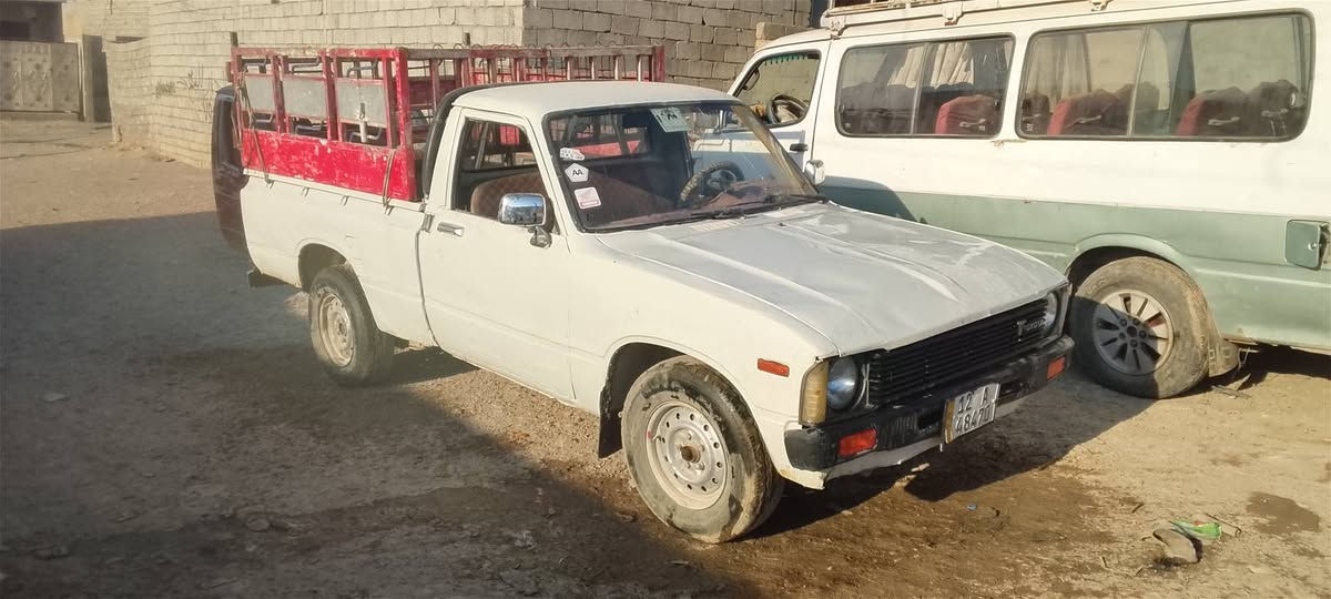 من رخصت مدير أمن الكروب 
بيكم موديل 80 شاصي شرط 
كير واكسن شرط 
محرك بي نفخ اني اكول بيصرف احسن 
اني الشرعي صار يومين من حولتو بسمي السعر28 
عنواني موصل اليسر  
تحويل ثاني يوم تريد وكاله ثاني يوم 
***********👍
