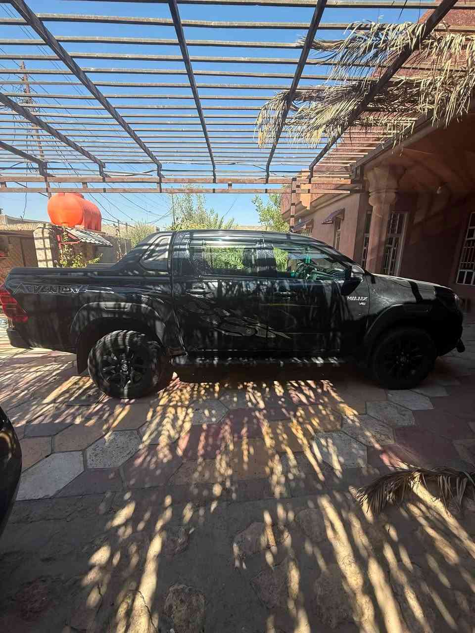 السلام عليكم
للبيع بيكم هايلوكس موديل ٢٠٢٣ فور ويل ٦ سلندر
كفاله عامه ماشيه ٣٠ الف رقم اربيل بأسمي تحويل مباشر مكان السياره بغداد 
السعر ٣٨٠ $ وبيها مجال بسيط
اي استفسار الاتصال ***********
