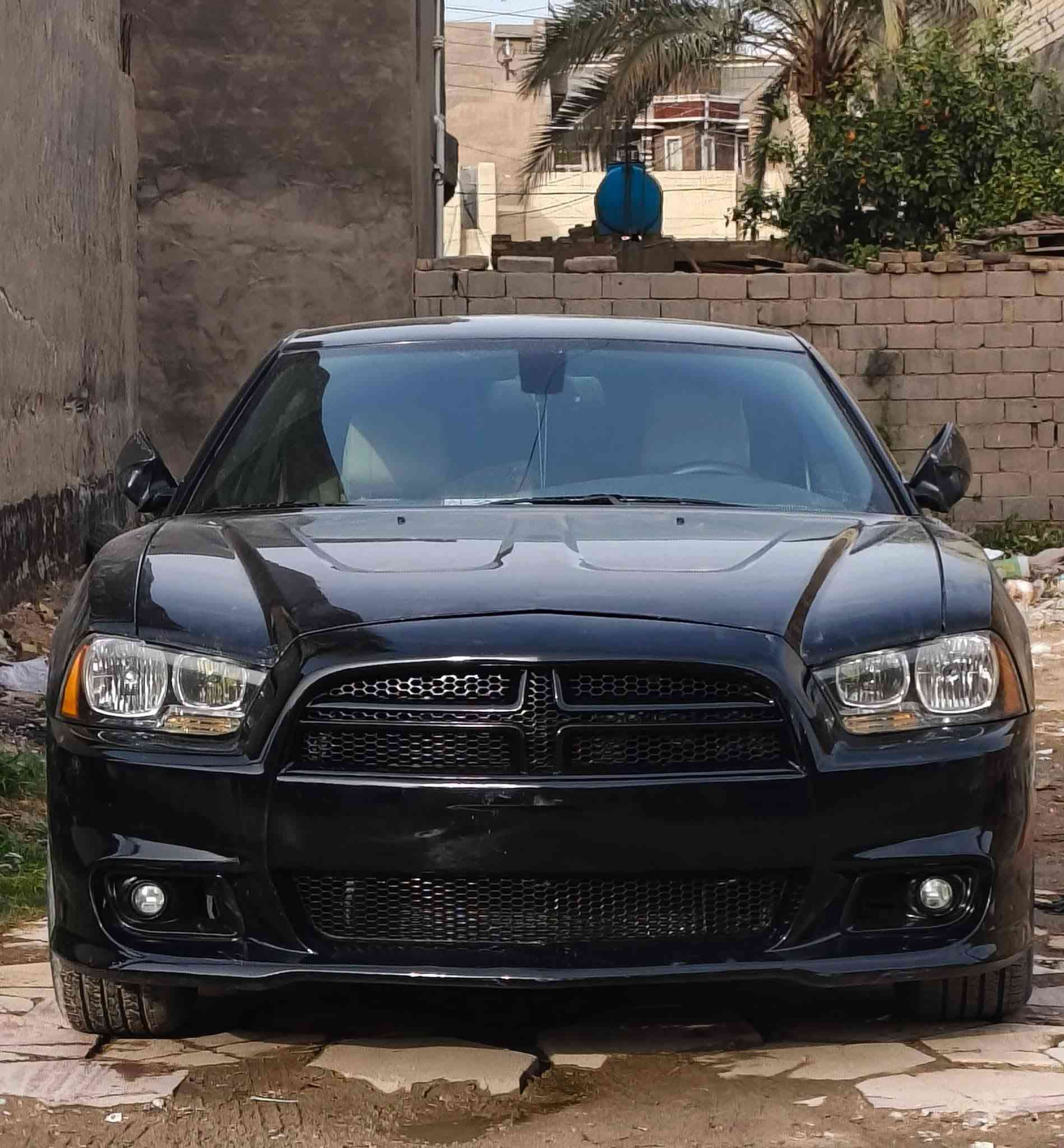 - السعر: 120$ (بيع مستعجل جداً) ***********
الـخـاص مـغلـق - للإستفسار الاتصـال على الـرقـم

ـ جارجر موديل 2012 
ـ رقم بغداد دولي .. ماشيه 180
محرك 3.6 
ـ داخل بيجي جديد 
ـ ويل جديد
ـ كير ومحرك مكفولات 
ـ بيها طخه بل جاملغ الامامي ومعدل بارد 
ـ لا لغود ولا شواصي ولا ايرباك 
ـ تبريد خير من الله اي نقص مابيها السيارة جاهزة من كلشي ... مكان السيارة: ذي قار
