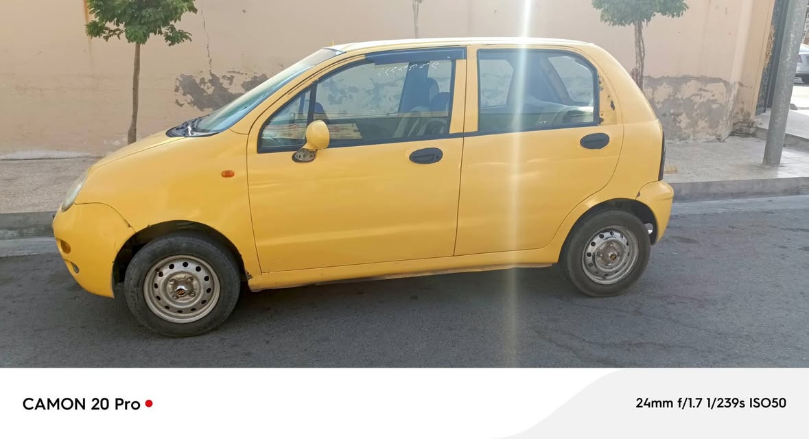 سيارة كوكو للبيع الكير و المحرك شرط تدفئة شغالة التبريد الغراض موجودة بس ما بي غاز رقم بغداد مشروع وطني النظافة كدام العين ما بيها شيء  اني شرعيها هيئة و غرامات صفرر ما عليها اي شيء العنوان الموصل مزارع زيونة للتواصل *********** غير متواجد على الفيسبوك  السعر 25 .
