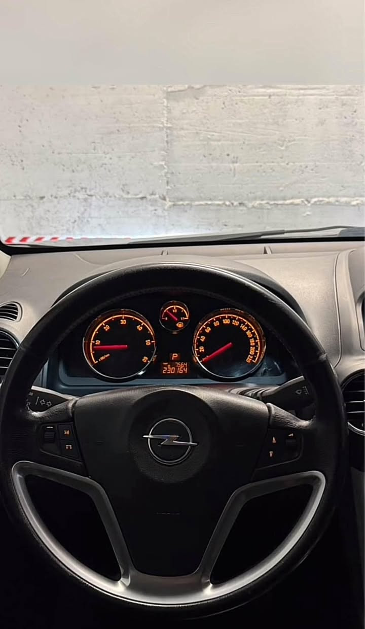 Opel Antara 2009
ۆپڵ انتارا ٢٠٠٩. لە هەمو قەلبی ١. پەڵەی سبوخە سەیارەکە هەمو قەلبی بە شەرتە گێڕو مە کینەی بە شەرتە  قەپات مواسە فاتە سحری ٦٨ ماجالەکی زۆر کەمی برایانە
*********** wats app أربيل, العراق
