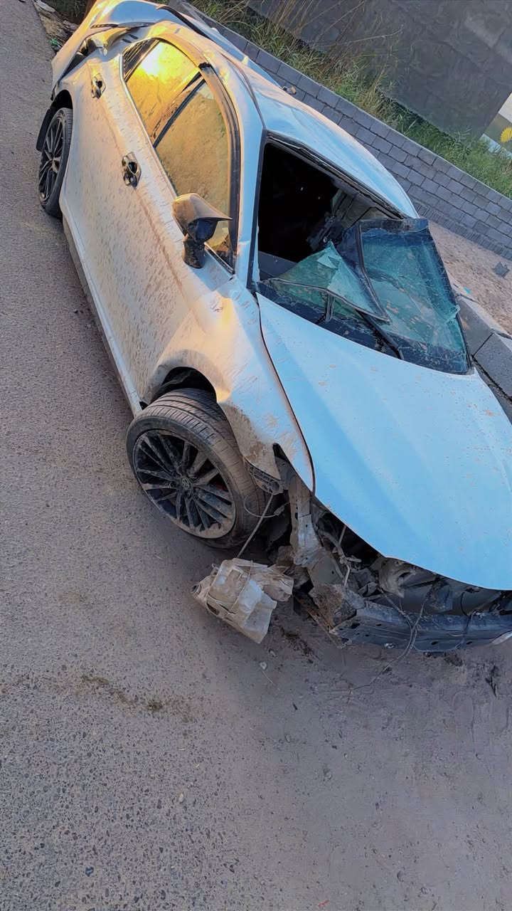بيدك حب وفوكاك رب
*********** 
كامري 2021 
رقم سليمانيه بااسمي
