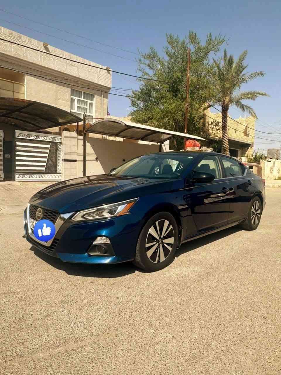 ما شاء الله تبارك الرحمن للبيع فقط
 السلام عليكم اخوان نيسان ألتيما  2022 .  SRفول مواصفات ماعدا الفتحه وارد أمريكي / رقم اربيل  بأسمي شرط التحويل رقم الدولي الجديد هزه وفحص  كله جديد سنويه محرك مكفول 🔧 / كير مكفولتخم تايرات جديد مبدل باتري جديدصدر ع الوكاله كامل السياره حادثه جاملغ وباب تبديل بلادي بدون دواخل  السياره كله موضح بل سونار وباقي كفاله دواخل كله شرط   صفاح موس مكفوله كفاله عامه ماشيه 73 mi    (باقي السيارة وكالة)مواصفات السياره بصمه بصمه ابواب تشغيل عن بعد كشنات ثنين  كهرباء وتدفه وتبريد  رادارت اماميه وخلفيه وجانبيه تبريد ❄️محرك 2.5 لتر / 4 سلندر اقتصادي وقوي تنفس طبيعي شاشة لمس وسطية 8 إنج مع بلوتوث و USB وكار بلي  سستم كامل سبورت رياضي كاميرا رجوع خلفية نظام سبورتلايت زنون +لد نهاري ستيرن رياضي D + كاربون فايبر  مثبت سرعه ويل كب كروب  توقف ذاتي وخروج ع المسار نظام أمان حديث (ABS / Airbags)تصميم أنيق ورياضي بلون الاسود القطارن  سيارة كاملة مكملة تجي تفحص وتشوف بعينك كعدتها حلوه وسيارة ما تصرف عليها كلشي سعر 135مكان السياره ديالى بعقوبه  
 للاستفسار ع الرقم ***********
تحياتي للجميع 🔥
