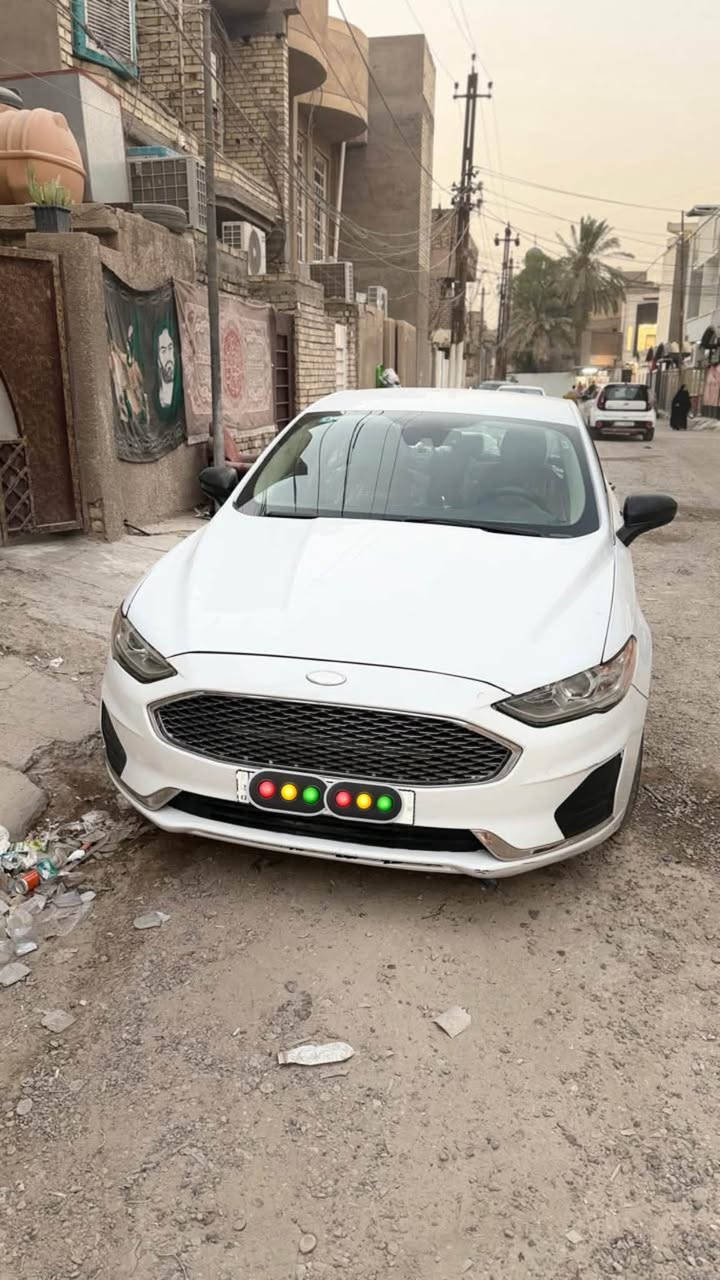 فورد فيوجن موديل ٢٠١٩ هايبرد محرك ٢٠٠٠ تنفس طبيعي رقم انكليزي كلين بدون ايرباك ودواخل الطخه  راجعه بادر قفط تكحيلSE السعر ١٣٠$ ***********
