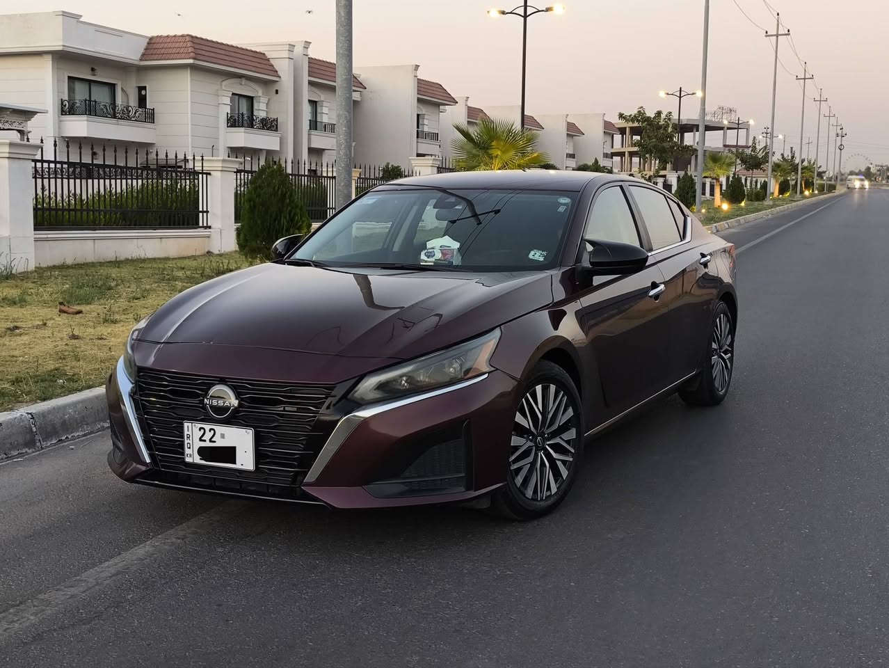 🚘 للبيع نيسان ألتيما 2024 SV – ماروني مميز 🔥
✨ المواصفات:
• موديل 2024
• فئة SV
• لون ماروني مميز
• ماشية 51 ألف ميل 
• رادار أمامي + خلفي + جانبي
• نظام النقطة العمياء
• نظام الخروج عن المسار
• السيارة بأسمي – تحويل ثاني يوم
• دهن گير جديد مبدل

🛠️ حالة السيارة:
• بدون قطرة صبغ
• بدون شاصي
• بدون دواخل
• الحادث موضح بالصور دعامية بس
• فقط إيرباگ الستيرن والبردة متضررات بسبب الحادث
• بيها طعجة بسيطة بهلال الجاملغ، مامصلحة
مكاني اربيل

https://bid.cars/en/lot/1-52744595/2024-Nissan-Altima-1N4BL4DV8RN383463#

💰 السعر: 159 او مراوس بتيسلا 3
🔥 وبيها مجال للشراي
واتس اب ***********
