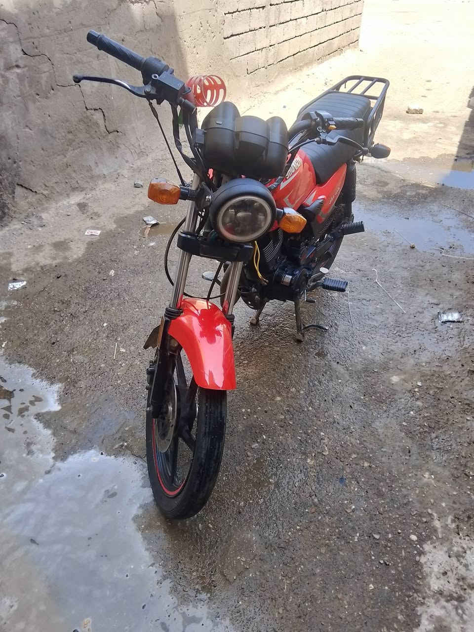 دراجه شاينك نضيفه وراق مديل 26 700 وخمسين وبيه مجال  ***********
