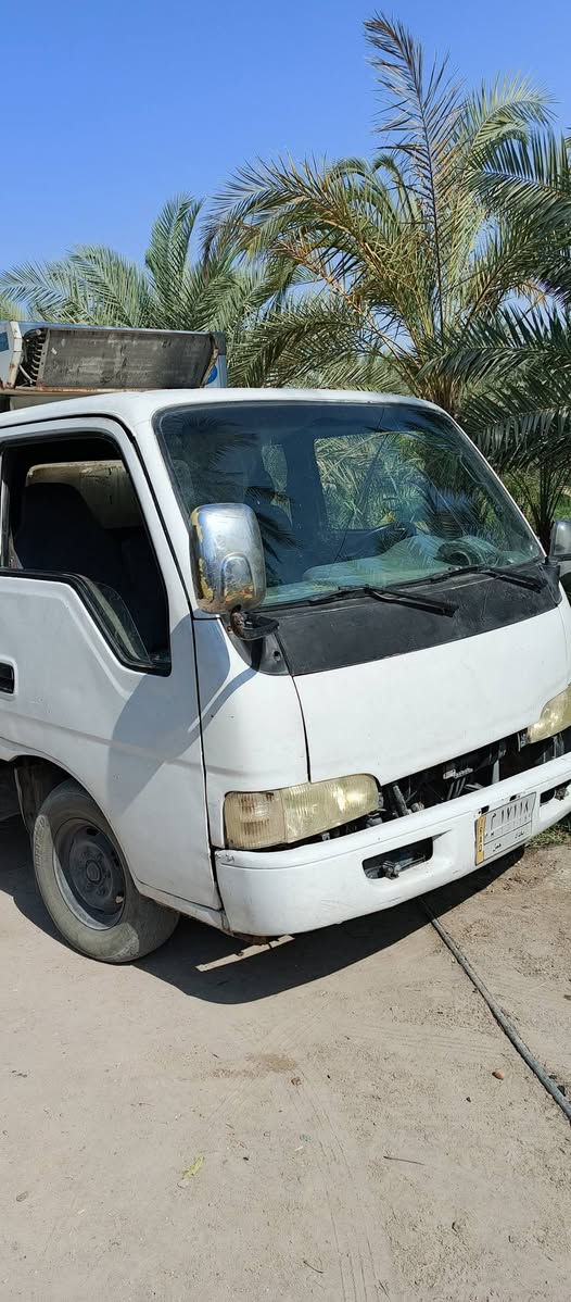 سلام عليكم سياره فونتيره موديل2000 البيع التواصل على الرقم ***********
