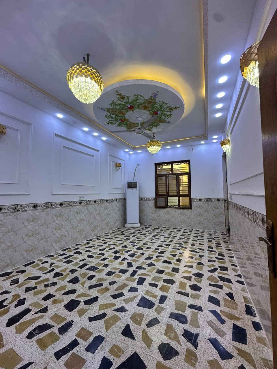 الديوم التصينع • ١٥٠م • ٤ غرف نوم