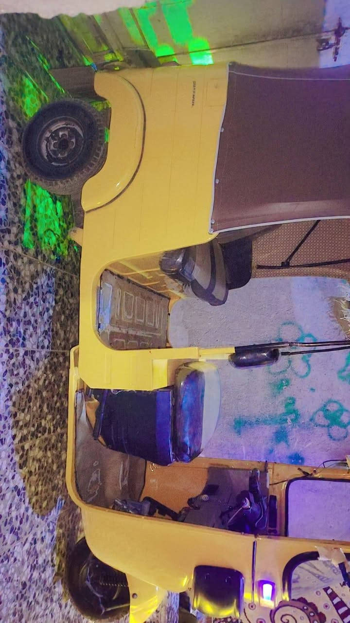 تكتك 19شهر ل 12مشروكه صار 3ايام بيهه بدايه اكسل معمره ومصبوغه صبغ عام لجماليه تحويل ثاني يوم تكتك بسمي سعر 6و800 مدينه الصدر ***********
