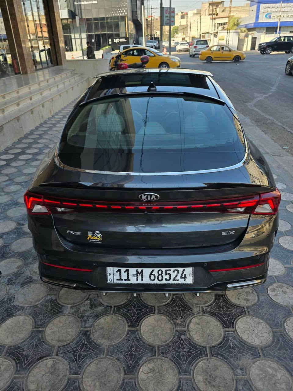 🚗 كيا K5 EX موديل 2021 🚗
فول الفول 1/1💙
حادث جانبي باب السايق والورا وصابغين الجامرلوغ هم
السعر 138 ورقة و بيها مجال 
المواصفات
✔️بانوراما
✔️ كشنات امامي تدفئة وتبريد
✔️ بصمة + تشغيل عن بعد
✔️ داخل جلد رصاصي
✔️ كرسي سايق والراكب كهربائي
✔️ شحن وايرلس
✔️ أوتو بريك
✔️بكلايت لد 
✔️ LED أمامي وخلفي
✔️ شاشة كبيرة
✔️ ويل كب GTLINE
✔️ هندبريك دكمة
✔️ Drive Mode
✔️ حساسات
✔️ ومواصفات إضافية كثيرة
سيارة رقمها بغداد تحويل ثاني يوم
📞 للتواصل والاستفسار :
0️⃣7️⃣7️⃣7️⃣7️⃣6️⃣0️⃣0️⃣0️⃣6️⃣7️⃣
*********** بعقوبة, ديالى
