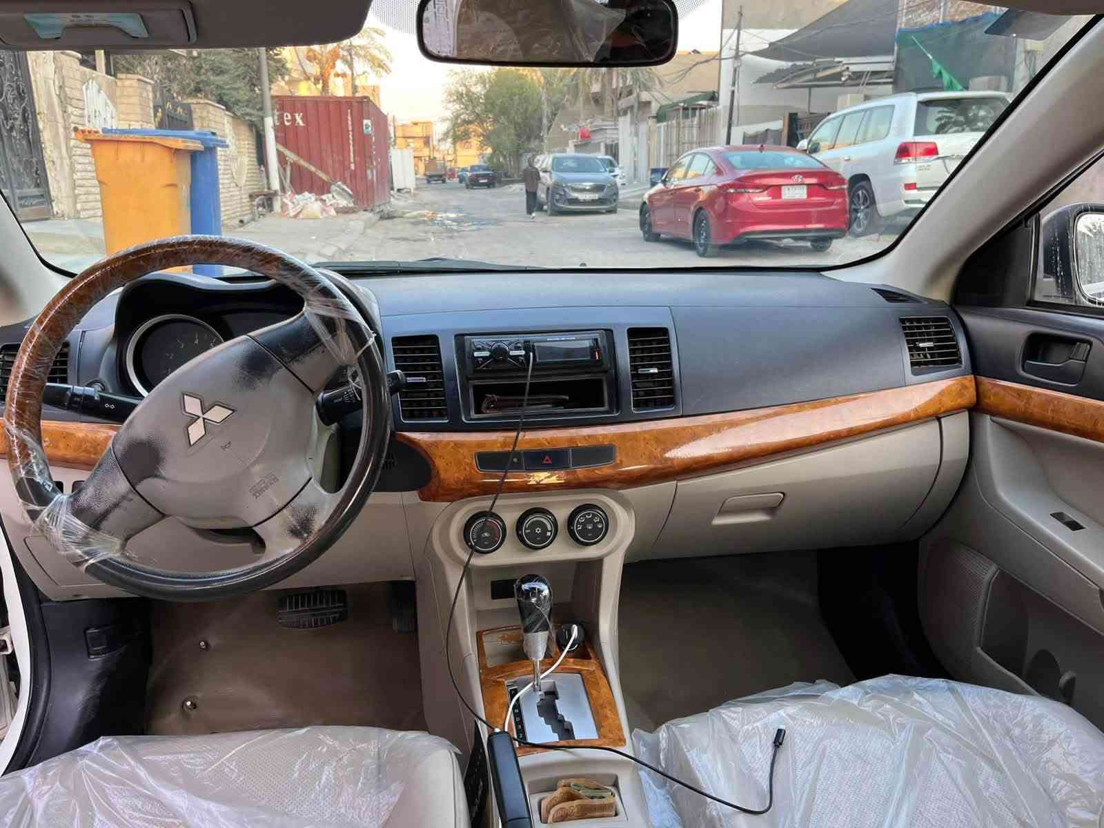 لانسر قرش • ٢٠١٤ • رقم دولي