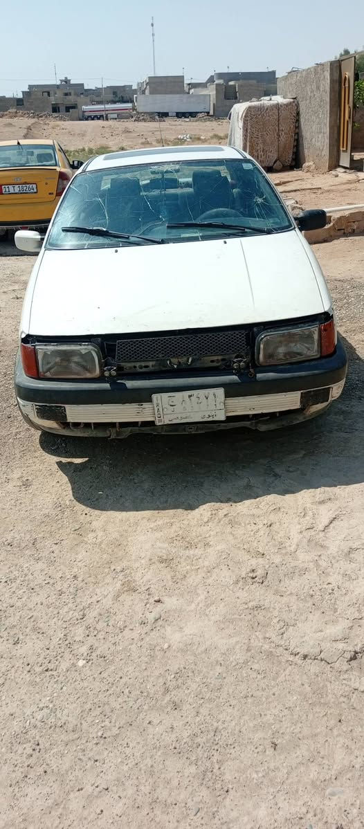 السلام عليكم سياره للبيع كولف باسات موديل 93 سياره باسمنا بيها بدايه نفخ نظافتها قدام العين 34 وبيها مجال رقم الهاتف *********** مكان الموصل
