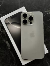 iphone 16 pro  ذاكرة 128 بطارية 88 كرتون موجود  مكان بغداد الدورة للبي...