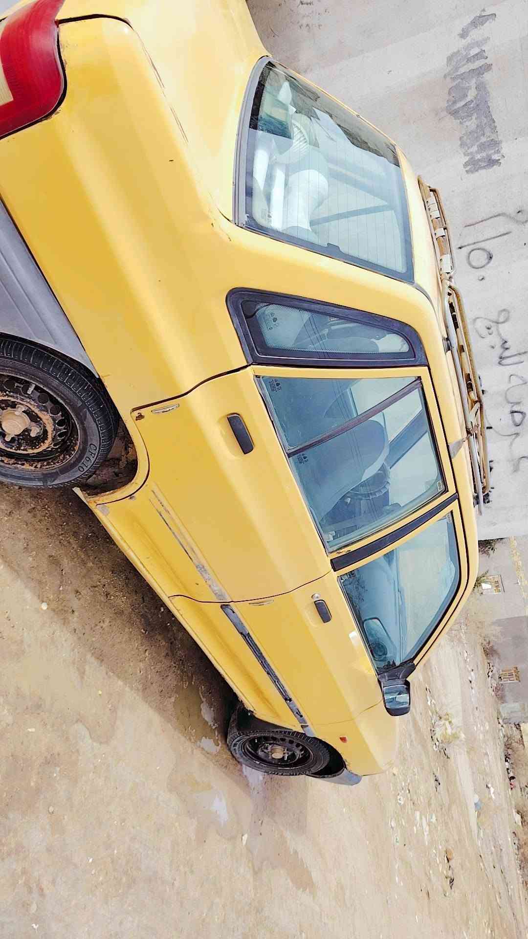 يسايبة موديل ٢٠١٢نظيفه مقدمة ١٠ أوراق والباقي اقصاد  الشهر ورقتين وسنوية موجودة وراعيه موجود مكان السيارة الديوانية  عوزهه ترتيب بسيط مال واحد يدور عيشة *********** والخاص موجود
