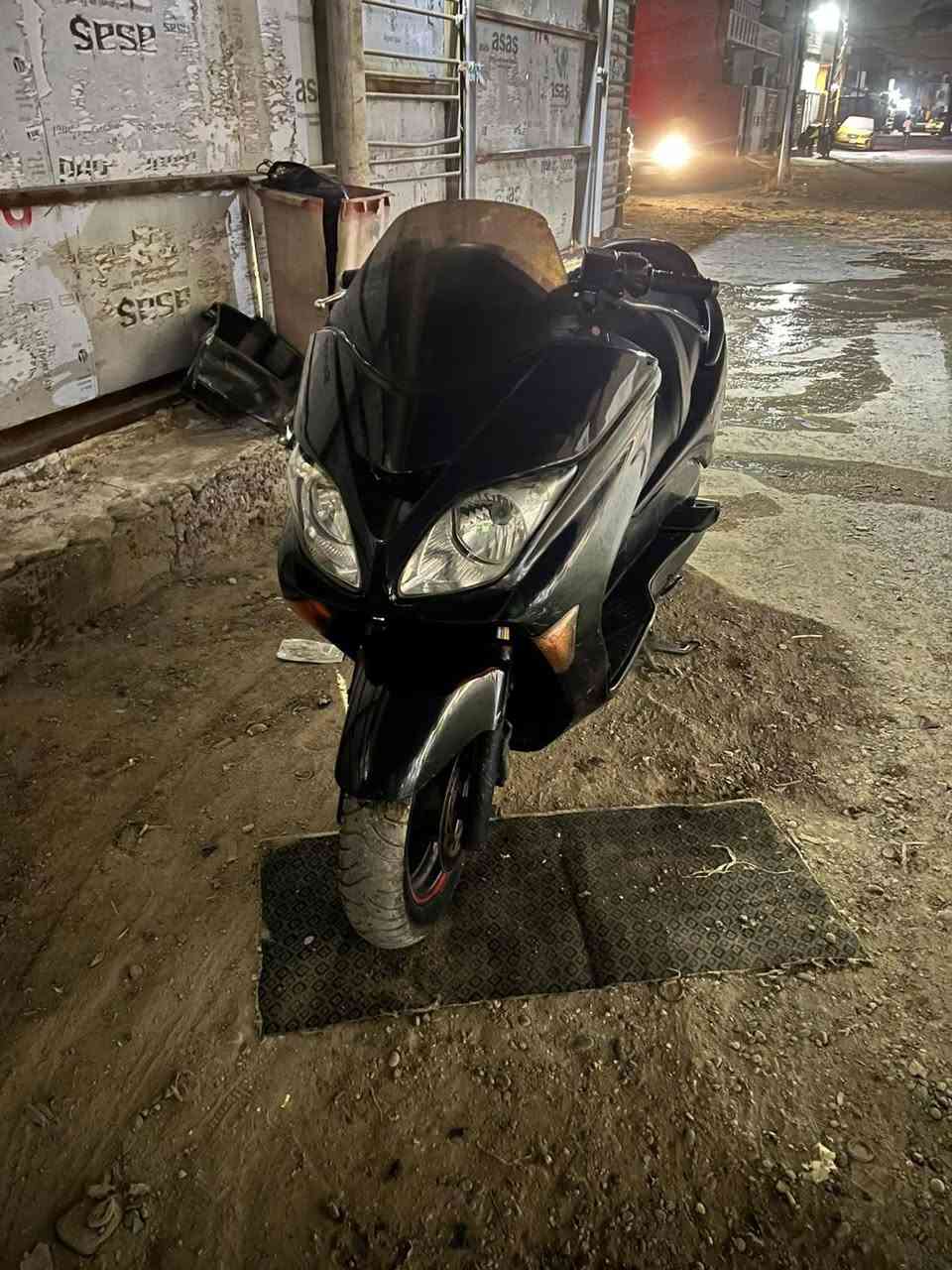 فورزه 08 للبيع مكينه خير من الله  دراجه مابيها نقص  كامله اوراق موجوده سعر 800 مكان دوره شارع ستين ***********
