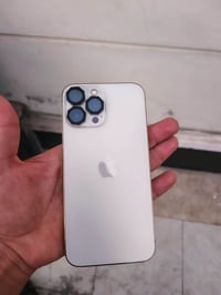 آيفون ١٣ برو ماكس لون ذهبي نضافه ١٠٠ جهاز بطاريه ٨٦ كرتونه موجوده مالت...