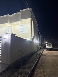 مجمع بيتي ٢ • ٢٨٠م • ٤غرف نوم