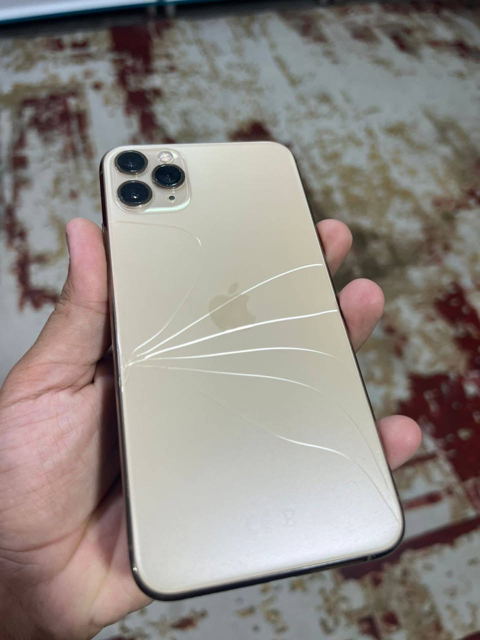 ايفون 11 برو ماكس 
نضافه فوول   لون ذهبي 

مستبدل فقط شاشه اصليه 
وفطر بلظهر

شرق اوسط 
بطاريه بلاديه مامبدله 74
ذاكره 256
وكلشي شغال بي 

سعر 325 وبي مجال حك الجيه

رقم الهاتف *********** وبي واتساب 

المازنجر مغلق
 
مكاني نجف ابو صخير
