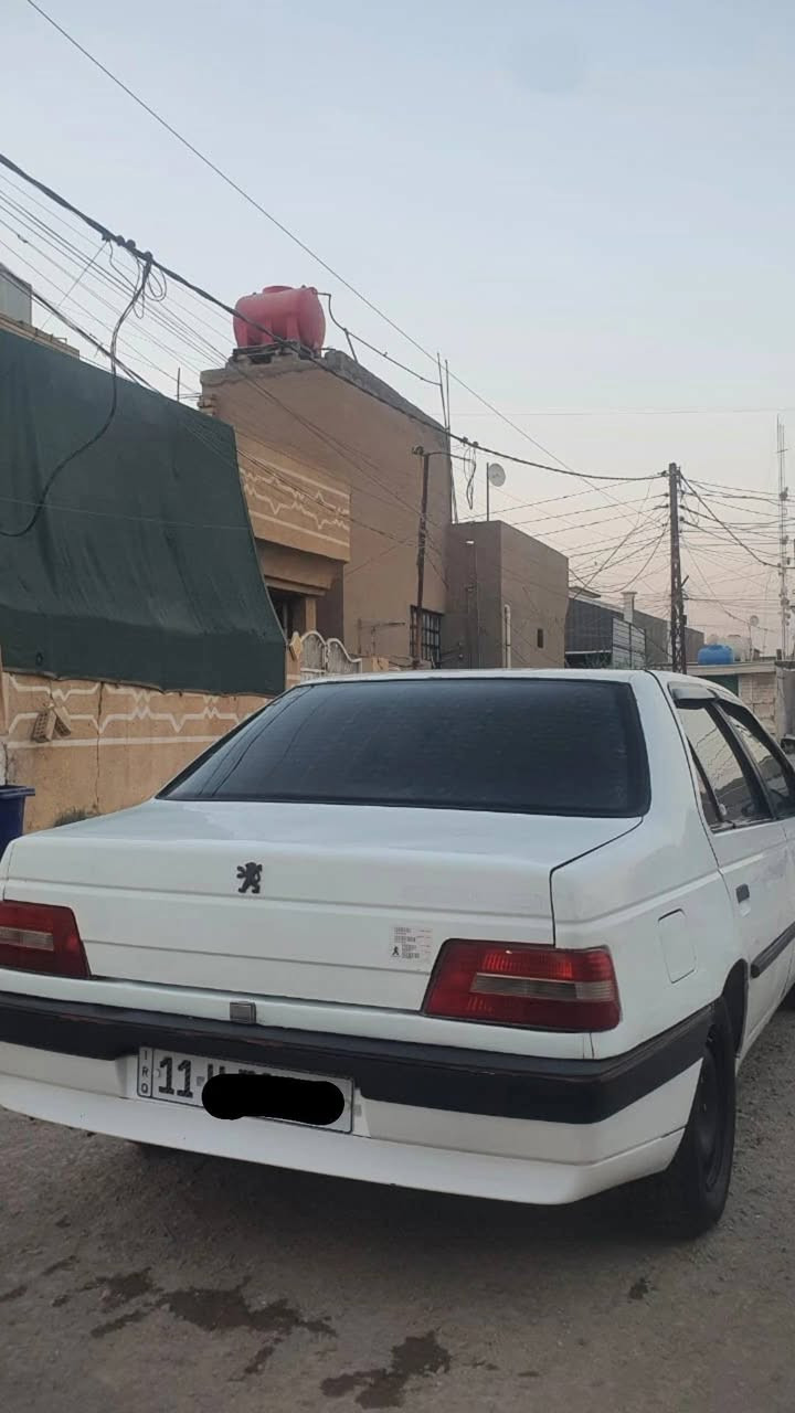 سلام عليكم بيجو 2009 سياره شوفت عينكم رقم دولي بغداد تخم تايرات باتري جديد تبريد ثلج مكينه وكير مكفولات وحداديه بيها نقص بس شمعات  كهربائياتها كلها شغاله السعر 40 وبيها مجال مكاني بغداد البياع وهاذا رقمي ***********
