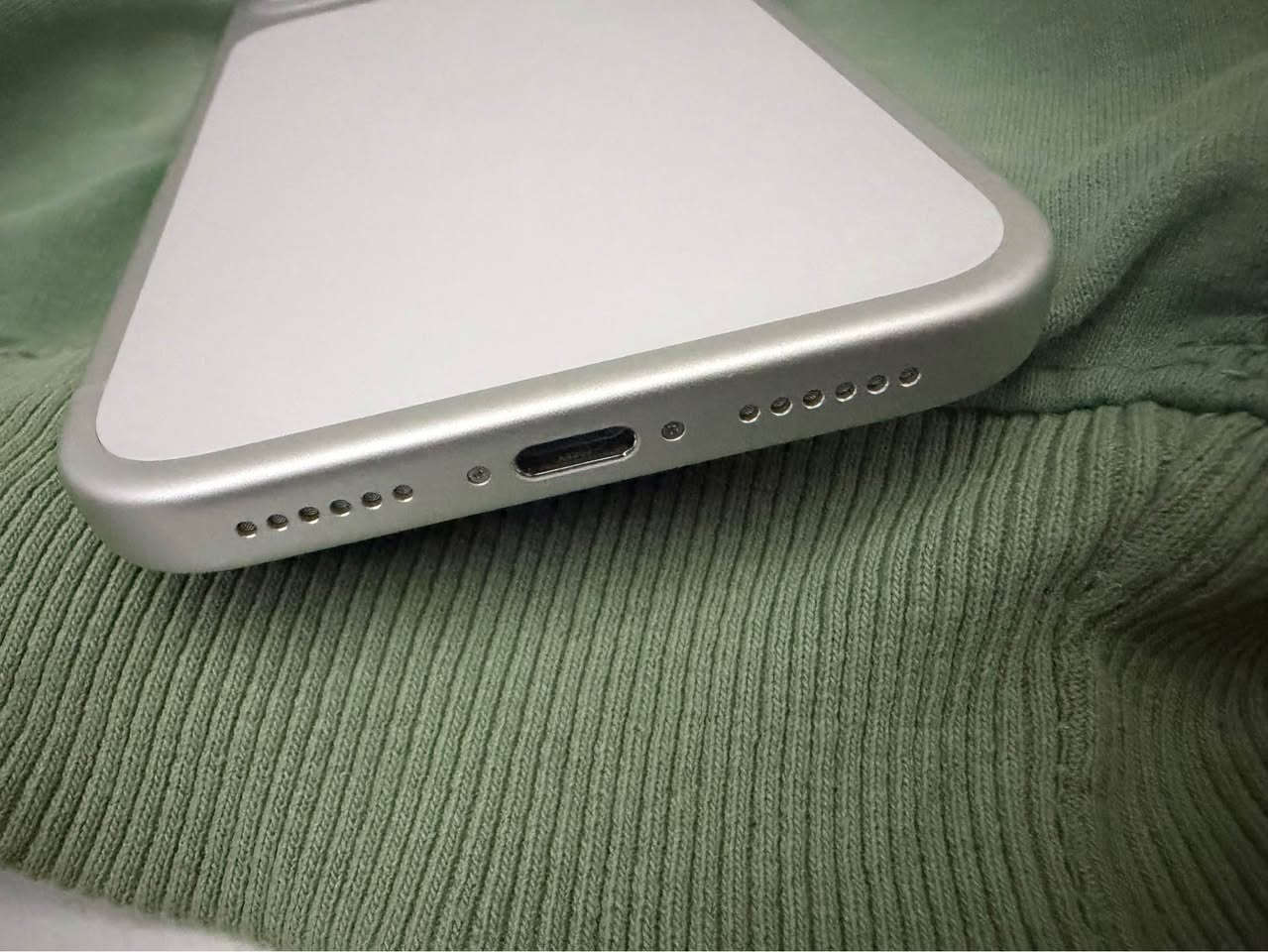 This phone for only the part
مكاني بغداد البياع 
عندي فقط واتساب 
والسعر نهائي قفل لا حد يتصل علي بخصوص السعر 
الجهاز ابيعه قطع غيار لا مصلح لا مفتوح سعره 990 قفل
واتساب فقط *********** بغداد, العراق
