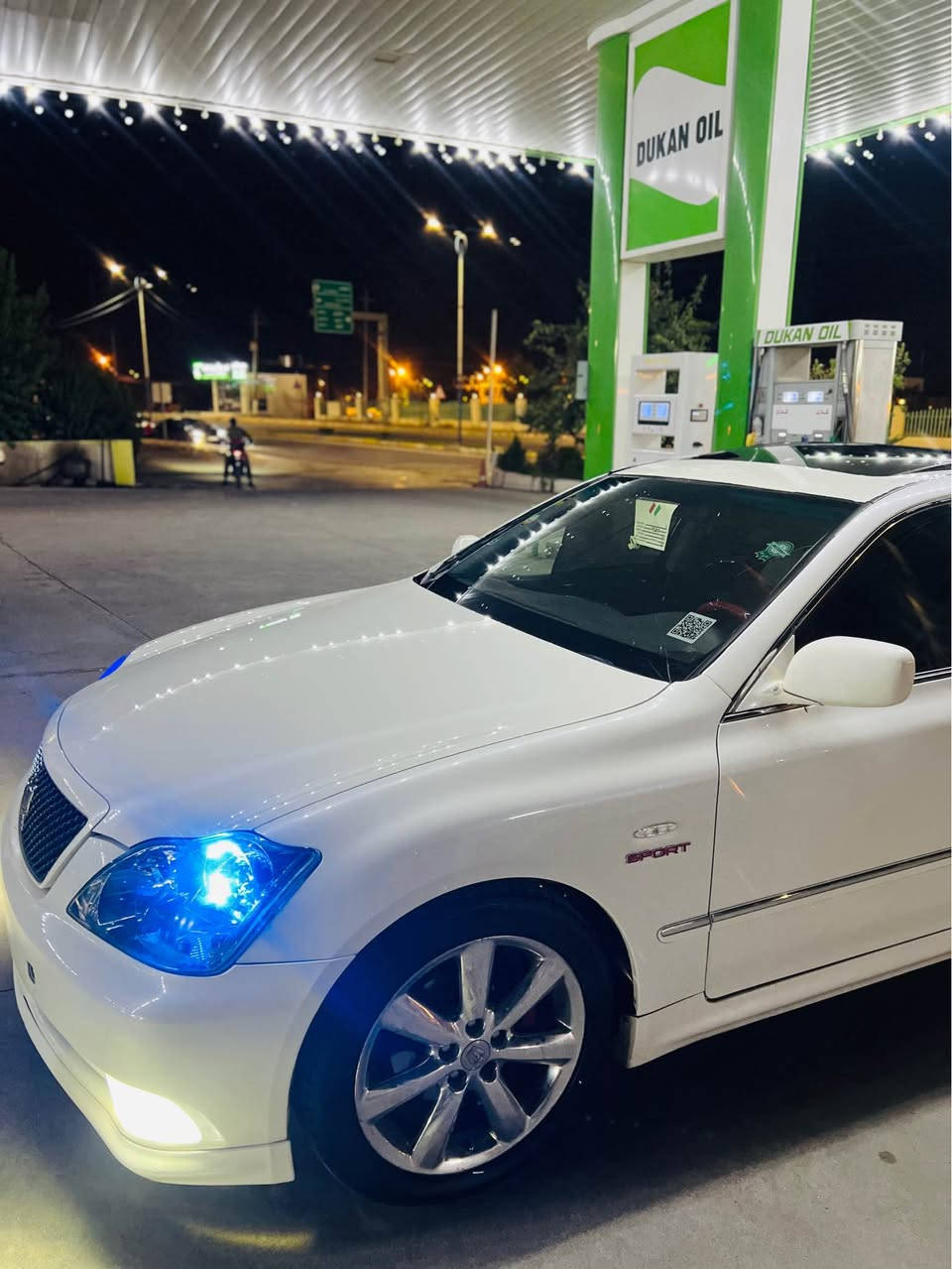 شاهينه ٢٠٠٥.      براوە                    
١٢٠km.                                                
١٨٢ بئ دوکەل 
سلايت و جلدو هيته ر ساج سور سوکان حەیزەران 
فول فوله 
ويل دينگه 
گيرومكينه و كاره بايي هه موي به شه رت 
چركه ي تيدانيه 
باقي هه موو شتيكي به شه رته 
بريك به سراوە
كود و باركؤدي وه ر گيراوه ته وه
سه قف و ده حم و ليدراو به شه رت      *********** دخان, السليمانية
