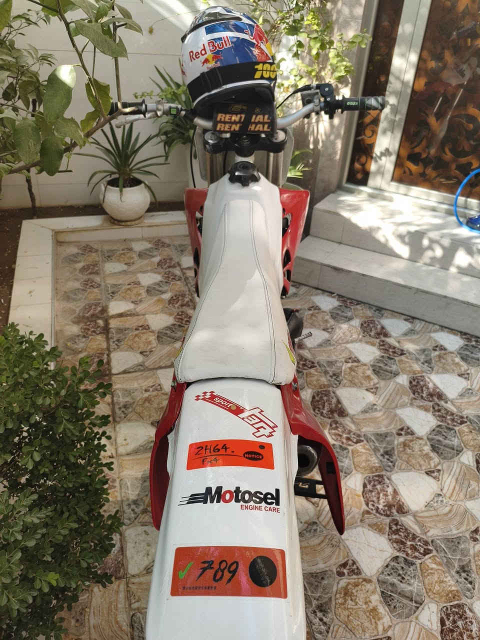 سلام عليكم قفازcr125 بۆ فرۆشتن کرۆمە مودیل ١٩٩٨ بەشەرتی قوەت دارو بەرد ٢٥٠ مەسرەفی نیە ماتۆرەکە لە کرکوکە 
*********** سعر13 وةرةقة و مجال
عةرةبي للبيع قفاز cr 125 1998 شرط كلة قوة مضبوت مكان كركوك سعر13 بيهة مجال
