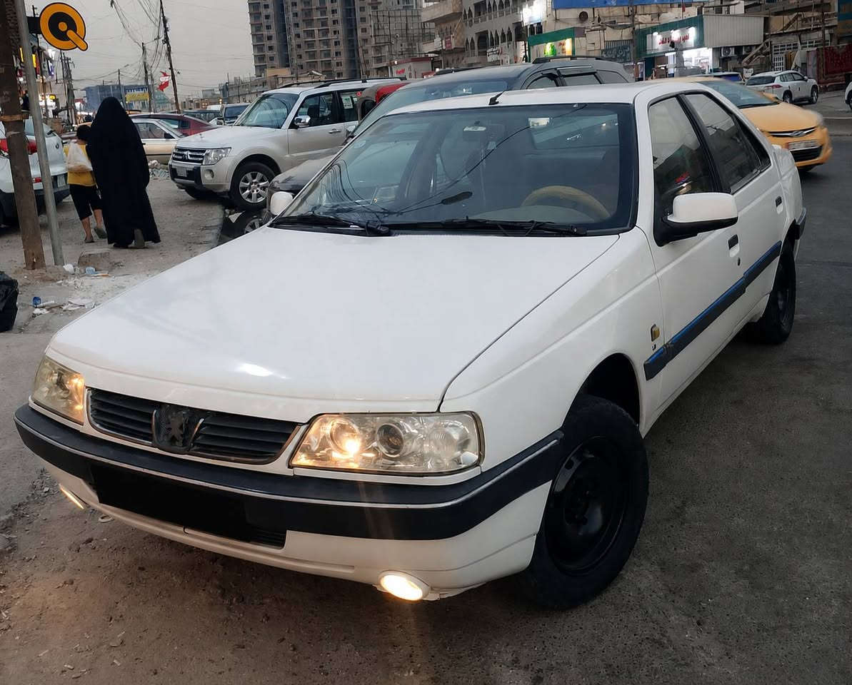 السلام عليكم بيجو 405 ✅2013✅ رقم بغداد انكليزي سنوية بأسمي السيارة مكفولة من الضربة كير مكينة تبريد وتدفئة مكفولات المكان بغداد الكرخ السعر 💵 45 💵 وبيها مجال المكان بغداد للاستفسار اكثر 📞 ***********📞
