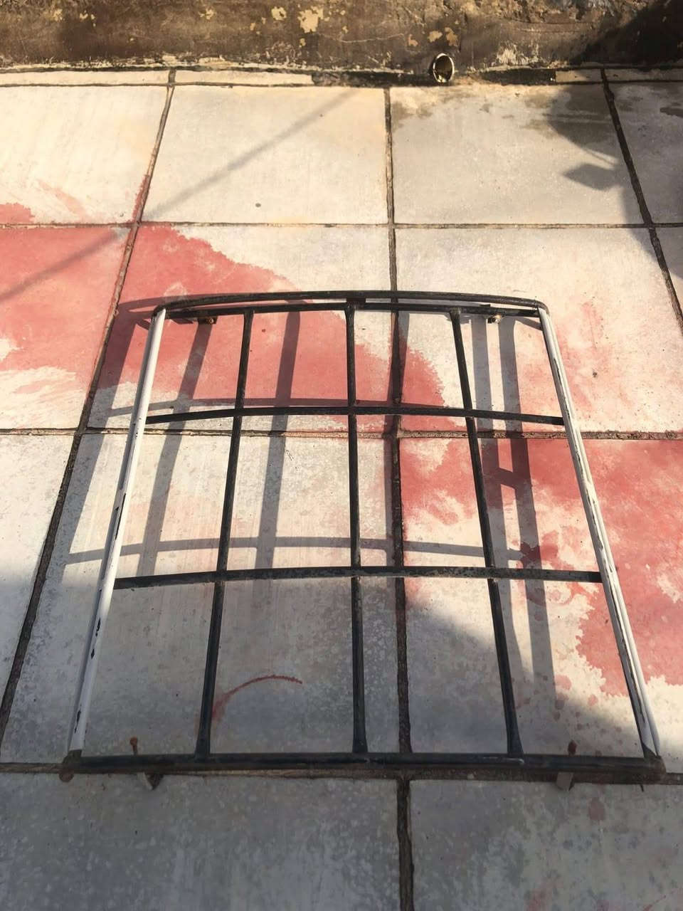 تم إعادة نشر بسبب الوعد الكاذبه !
سلام عليكم سله جارجر جديده ومتروكه نقصها ربلات فقط 
للأستفسار واتساب أو خاص 
***********
