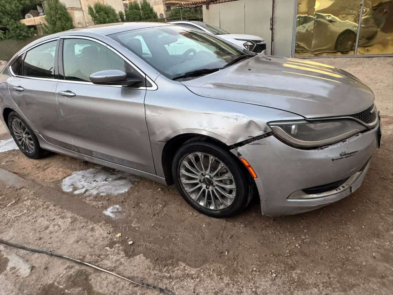 كرايسلر c200 موديل 2016 
مكينه ٢٤٠٠ سيارة ب اسمي رقم اربيل 
بيهة ضربه بجاملغ يرادلهة تعديل بسيط 
هزة كاملة 
السعر 80 
مكاني بغداد الدورة 
فقط اتصال متواجد ***********
