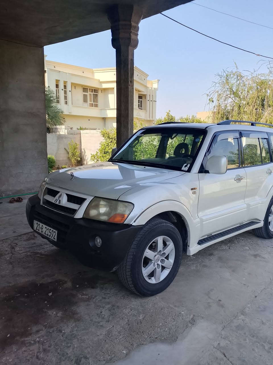 باجيرو موديل 2006
سنويه جديده لل 29
مكينه حجم 3800
فتحه سقفيه
تبريد 3قطع 
سياره بلاديه 
رقم سيلمانيا بسمي 
تخم تاير 
فور ويل
7راكب 
ه‍ ***********
ه‍***********
