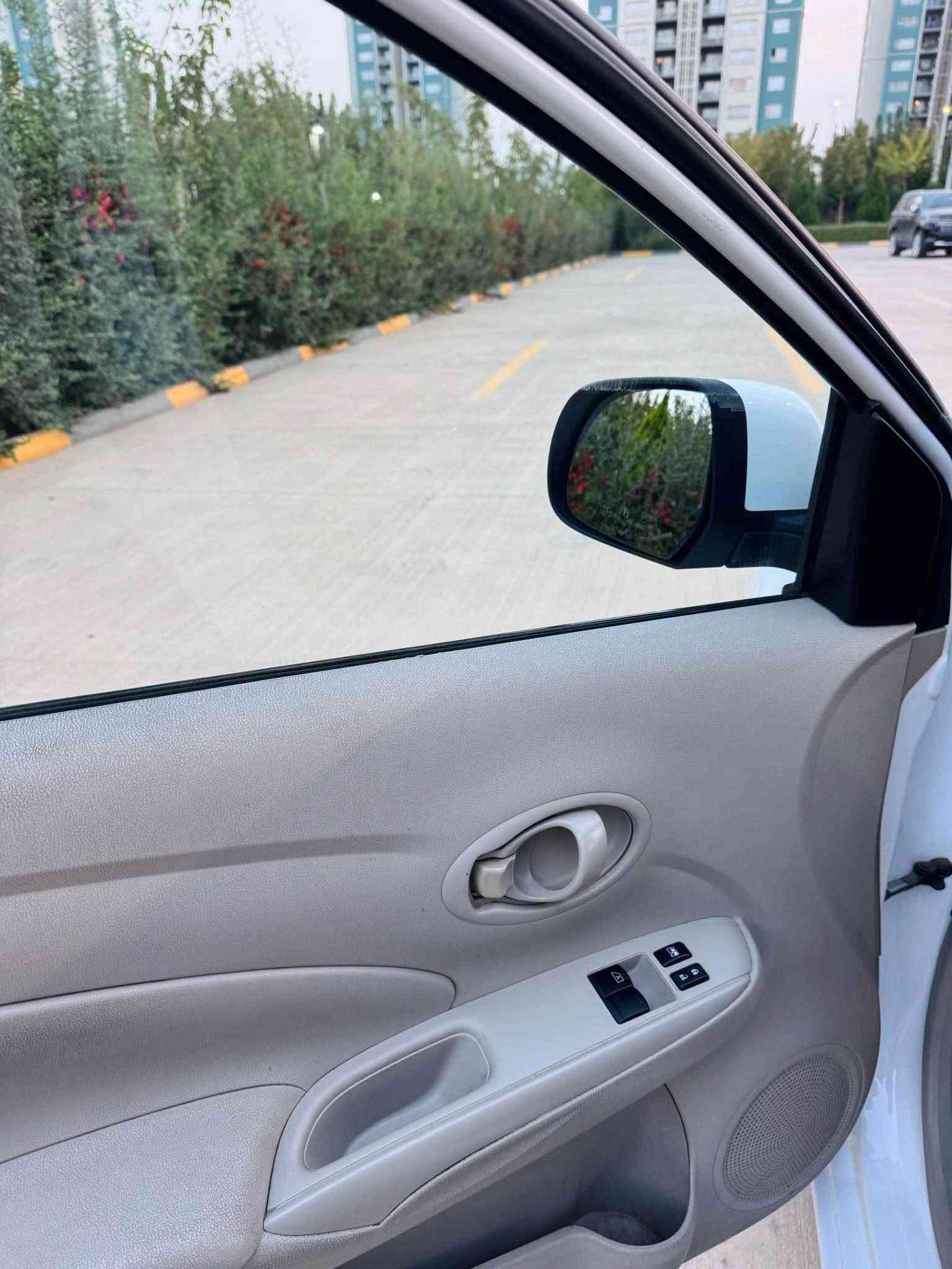 لاکشمیبای • ٢٠٢١ • ٩٧٠٠٠