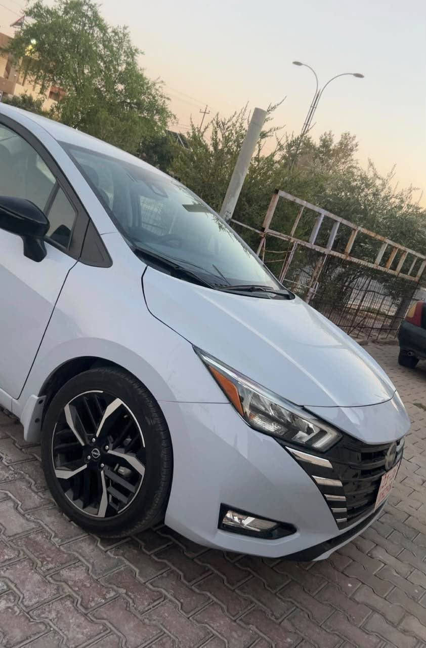 نيسان فيرسا SR • ٢٠٢٥ • ٦٠٠٠ ميل