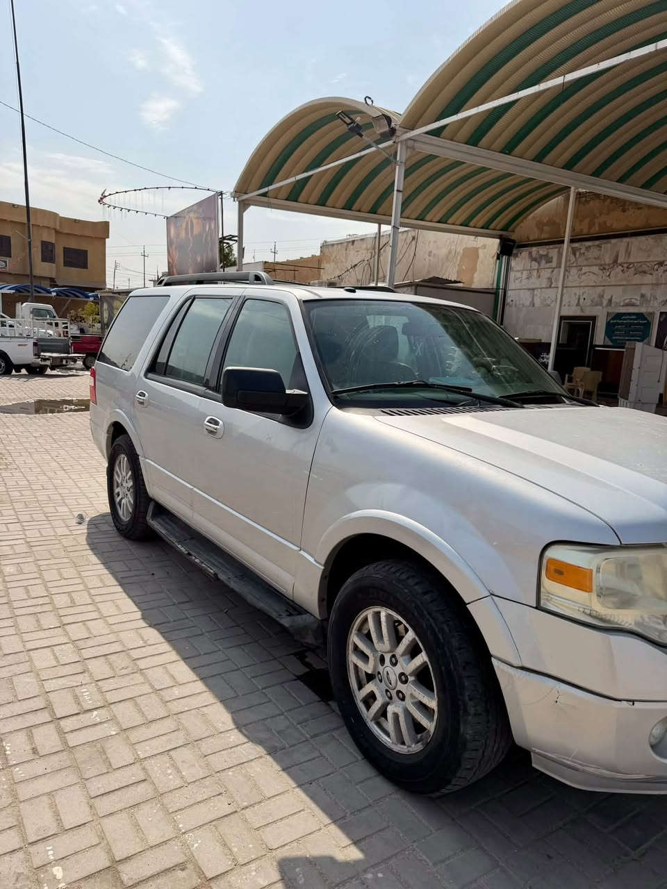 فورد اكسبدشن 2012 بصره سياره مال شركه العامه السيارات  يعني مو امريكا سياره مكفوله من ضربه او صبغ مكينه مبدله أخت جديده بيه خير من الله مواصفات  مكاني بصره شط العرب رقم هاتف *********** سعر 135 بيه مجال قليل
