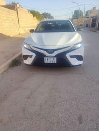 كامري SE • ٢٠١٩ • وارد امريكي