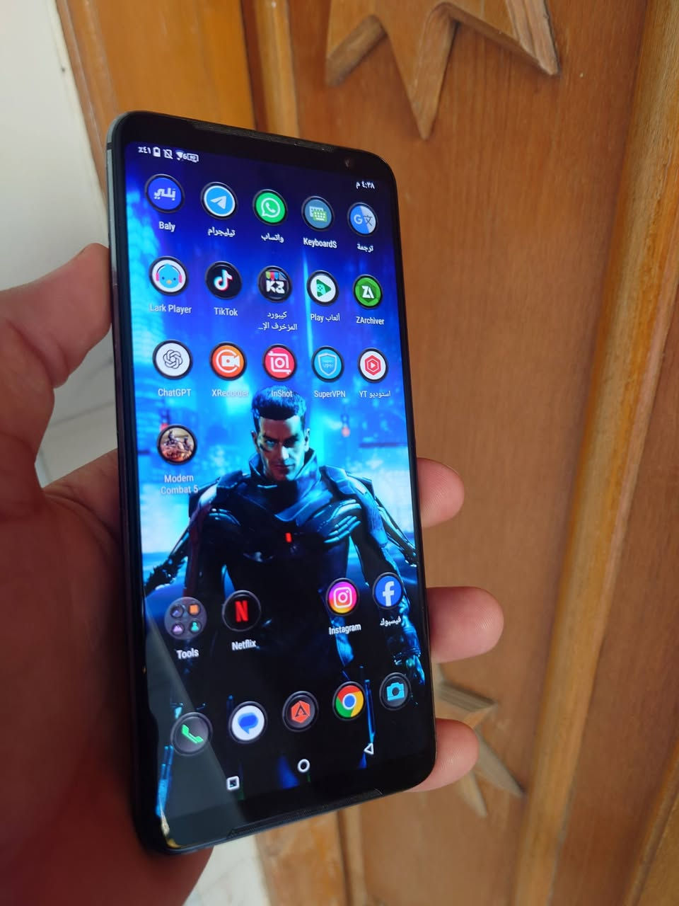السلام عليكم جهاز كيمنك اسوس روج 3 ذاكره 128 رام 12 معالج  Snapdragon 865 بطاريه 6000mAh نضام تبريد مخصص الألعاب تردد الشاشه 144HZ شاشة 6.59 بوصة AMOLED فقط ضهر امكسر السعر 280 بيه مجال بسيط مكاني حله رقم ***********
