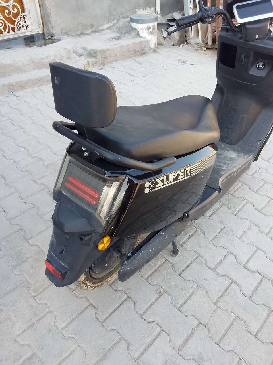 للبيع ***********
