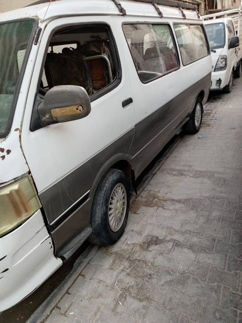 كيا فوتون للبيع موديل ٢٠١٠ فراشة مكينة ونجي دعامية بيها جديدة بس ما مشدودة رقمها الإنكليزي طالع والسنوية عضم عاج الي يريدها مكاني بغداد والي يريد يتصل ورقمي بي واتساب *********** 
سعرها ٤٢ وبي مجال قليل
