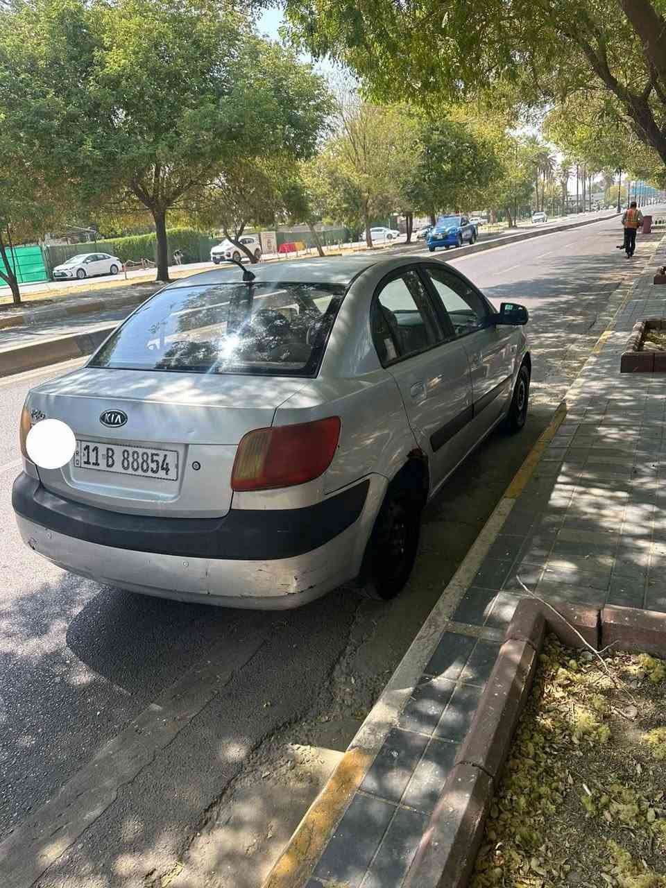 للبيع كيا ريو
موديل  2007
رقم بغداد الرقم الجديد 
محرك 1600 تبريد شغال
السياره بيها ملاحظات 
مكان السيارة بغداد 
السعر  62 وبيها مجال
للاتصال ***********
