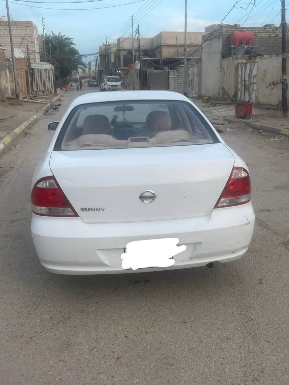 سلام عليكم سياره نيسان. صني ٢٠١٣خليجي لبيع***********
