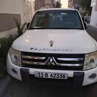 باجيرو للبيع 2008 السونار مرفق مع الصور عارضها 115 وبيها مجال بسيط مكا...