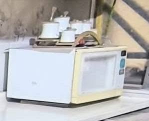 اغراض مطبخ للبيع طباخ منضدي مع فرن وماكروا وساحبه العنوان كربلاء حي القادسيه رقم الهاتف ***********
