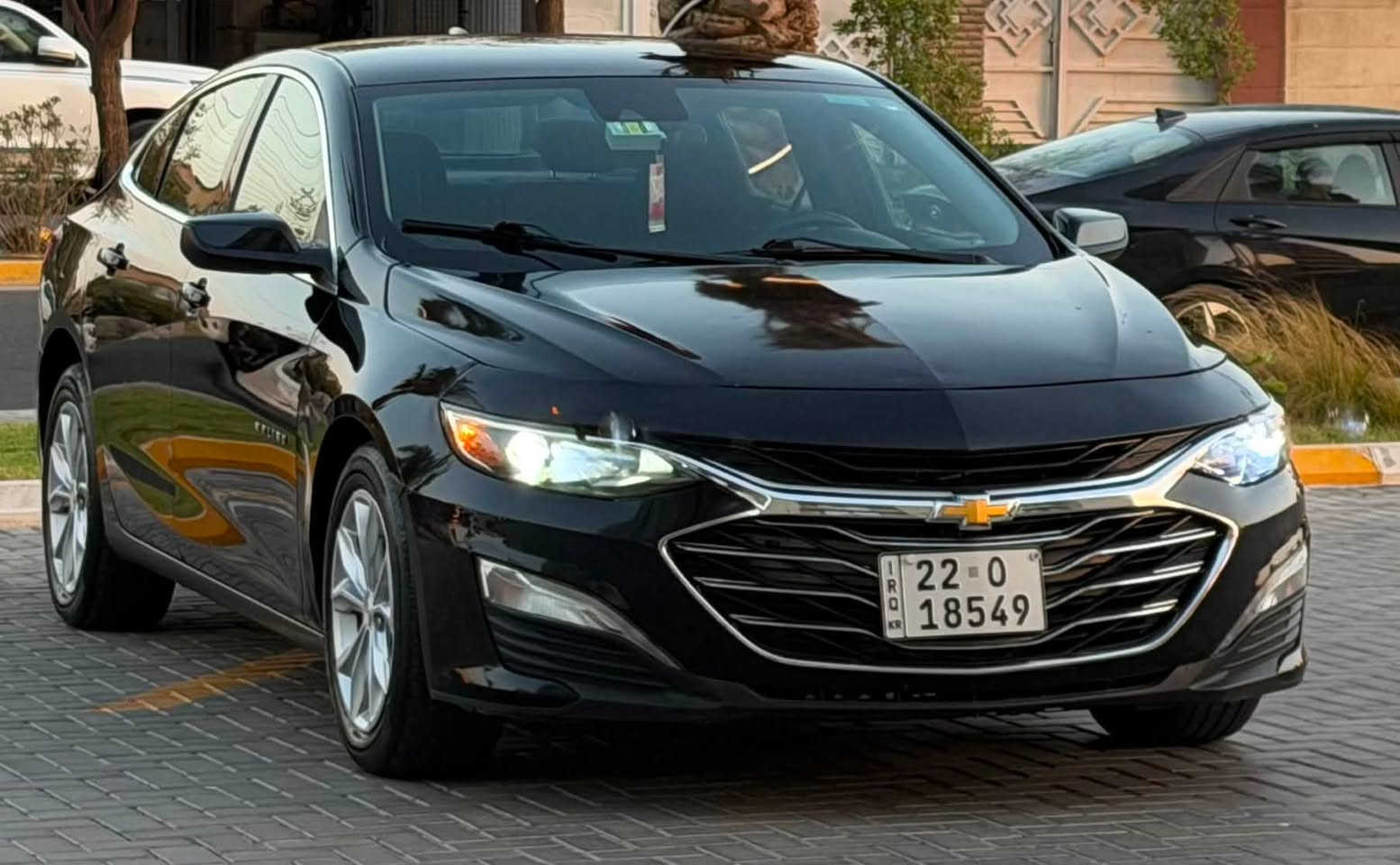 السلام عليكم ماليبو 2023  وارد امريكي حادث فقط بنيد فقط بدون دواخل حتى راديتر بلادي السياره كلش جديده وحلوه بل عافيه عل تكون من نصيبه رقم اربيل الجديد سنويه جديد هزه بعدها منافذه 
مكينه كير جدد ممفتوح برغي بيهن شرط الفحص 

المواصفات LT
بصمه تشغيل بصمه ابواي
تشغيل عن بعد 
تدفئه كشنات 
تبريد منفصل 
قطعتين تبريد 
هاند بريك بصمه 
رادار امامي مانع تصادم
رادار جانبي بل مري
رادار خلفي  حساس خلفي 
رادار تحديد مسار 
كشنات كهرباء 
شاشه جبيره كار بلي واندرويد اوتو  تدعم لاسلكي
ماشيه ٣٧ الف 
وبعد بيها مواصفات 
مكاني بغداد حي الجهاد السعر ١١٥$ وبيها شي بسيط الشراي يتصل متوفر واتس اب 
***********
