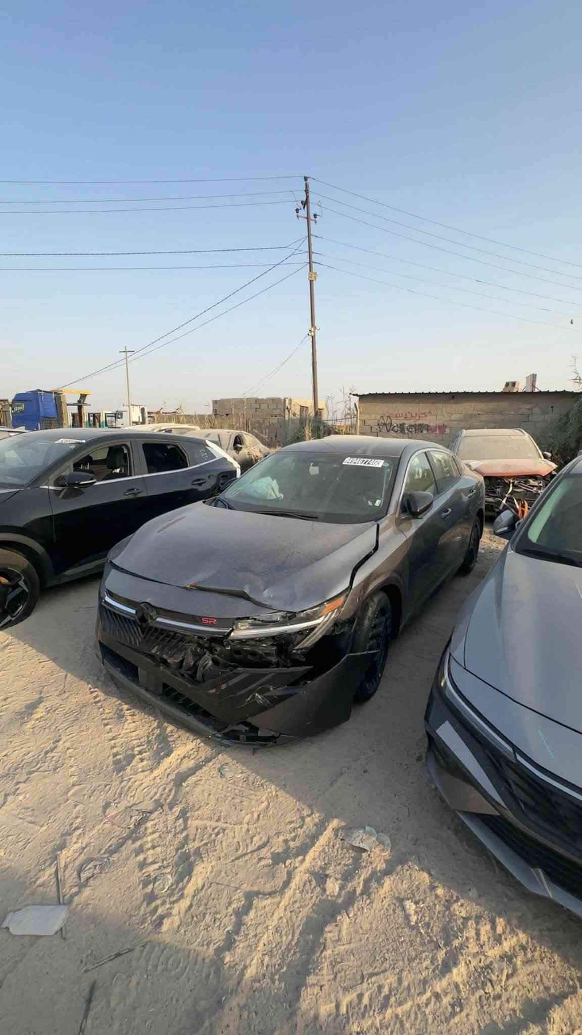 السلام عليكم
نيسان سنترا 2026 srدخول جديد 
للبيع على حادثها بدون تصليح 
سيارة اخت الزيرو ماشية 1000
جديده 
مواصفات ال sr
عداد ديجتال 
ويل كروم 19 
انارة لد بالدشبول 
بصمة 
تشغيل عن بعد 
لايت عدسات زينون 
بك لايت لد 
اشاير بالمري 
اشاير ترحيب 
رادارات 360 
دخول قبل يومين 
نقصها فقط لايت وشباك 
والايت والشباك موجودات مالتها الايت مكسور بي الجامة بس 
والشباك بي كسر شويه 
مكاني بغداد الغزالية 
***********
